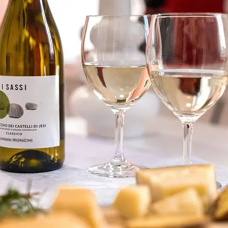 Italian Experience-movie Apartament Jesi